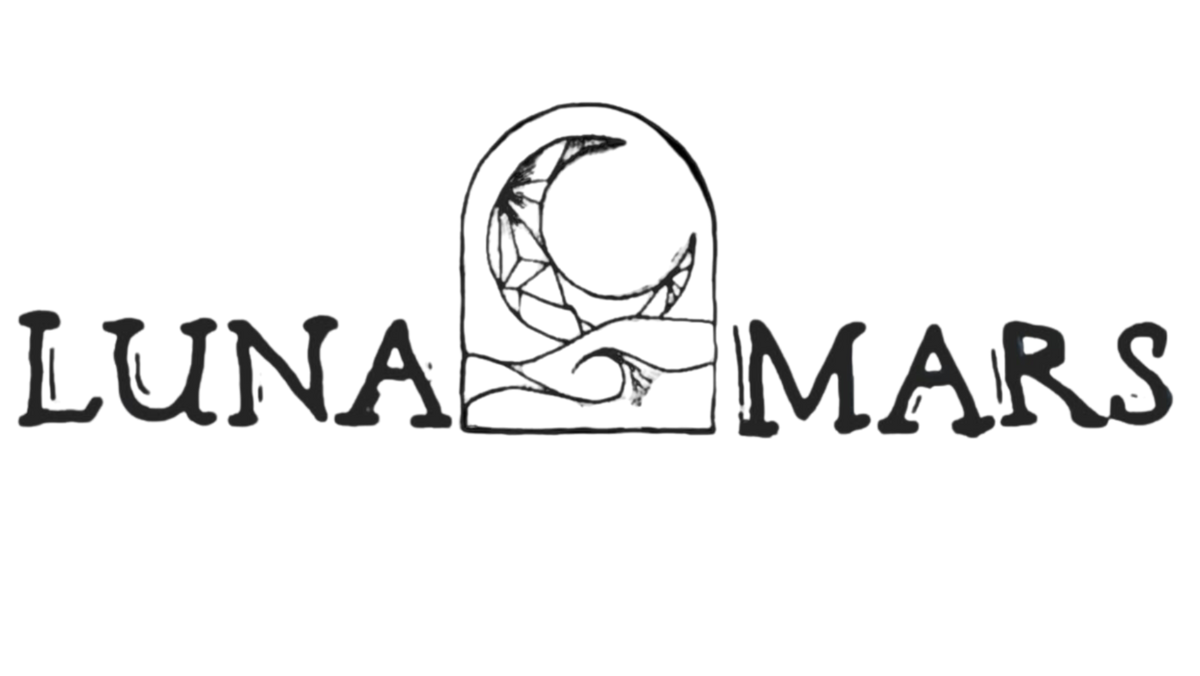 Luna Mars Living
