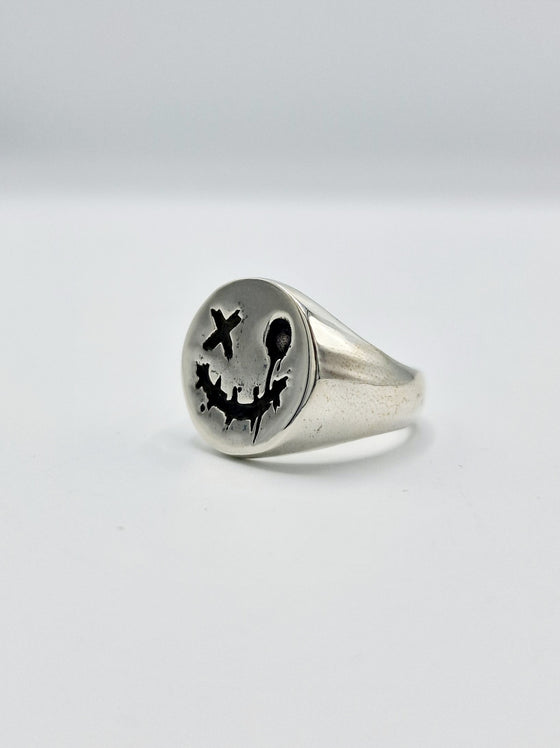 Wavey Mate, smiley face silver Ring