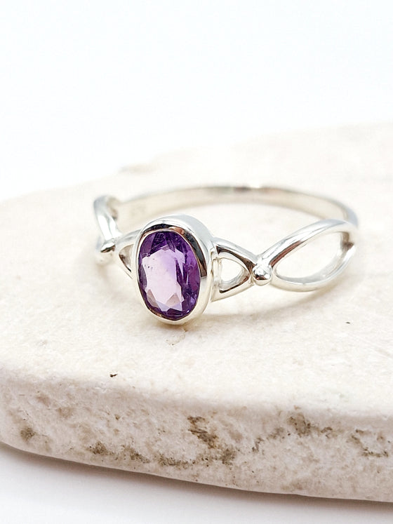 Amethyst Twist Silver Ring