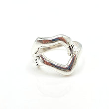  Hug Wrap around Silver Ring