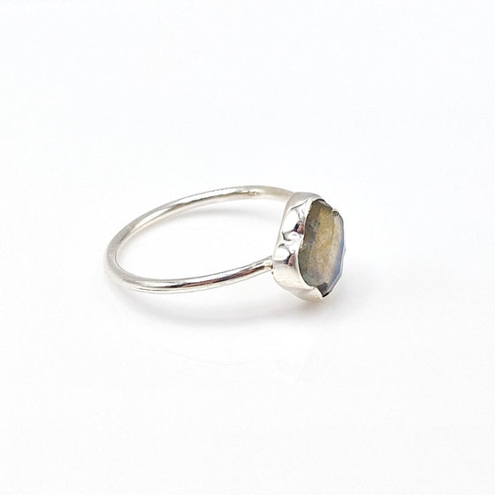 Labradorite Clover Ring