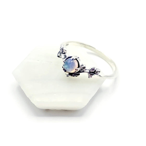 Regal Silver Ring with Opal & Oxidised Leaf Details – Nature-Inspired Fantasy Jewellery