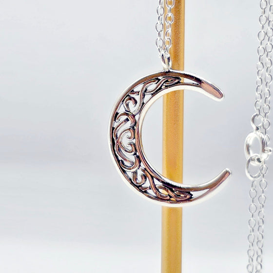 Celtic Crescent Moon Necklace – Mystical Silver Charm for Stargazers - 925 Silver apaendant and Chain🌙⚡