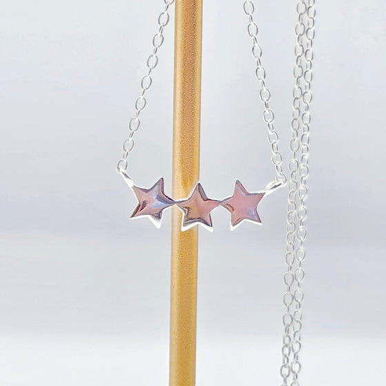 Celestial Charm 925 Silver Star Necklace – Hypoallergenic & Stylish 20-Inch Chain