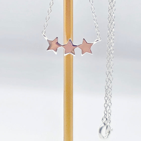 Celestial Charm 925 Silver Star Necklace – Hypoallergenic & Stylish 20-Inch Chain