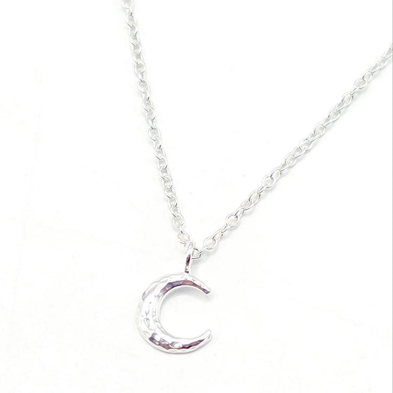 Lunar Whisper 925 Silver Crescent Necklace – Hammered Finish, Hypoallergenic 20-Inch Chain