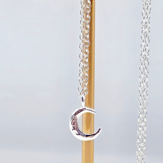 Lunar Whisper 925 Silver Crescent Necklace – Hammered Finish, Hypoallergenic 20-Inch Chain