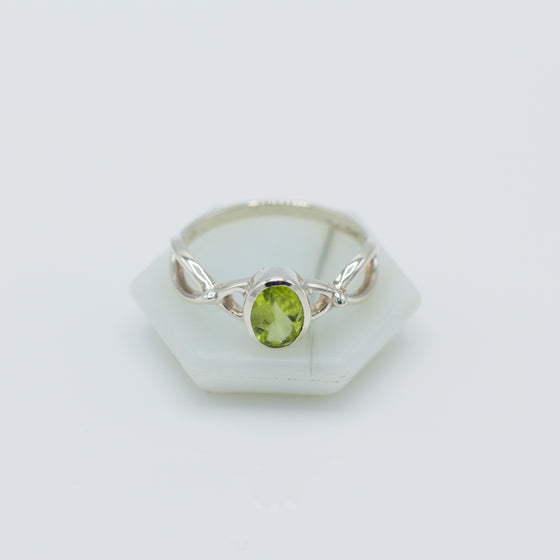 Peridot Twisted Silver Ring