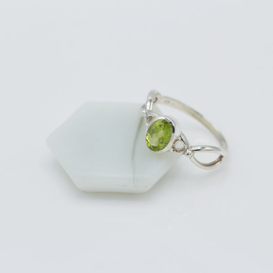 Peridot Twisted Silver Ring